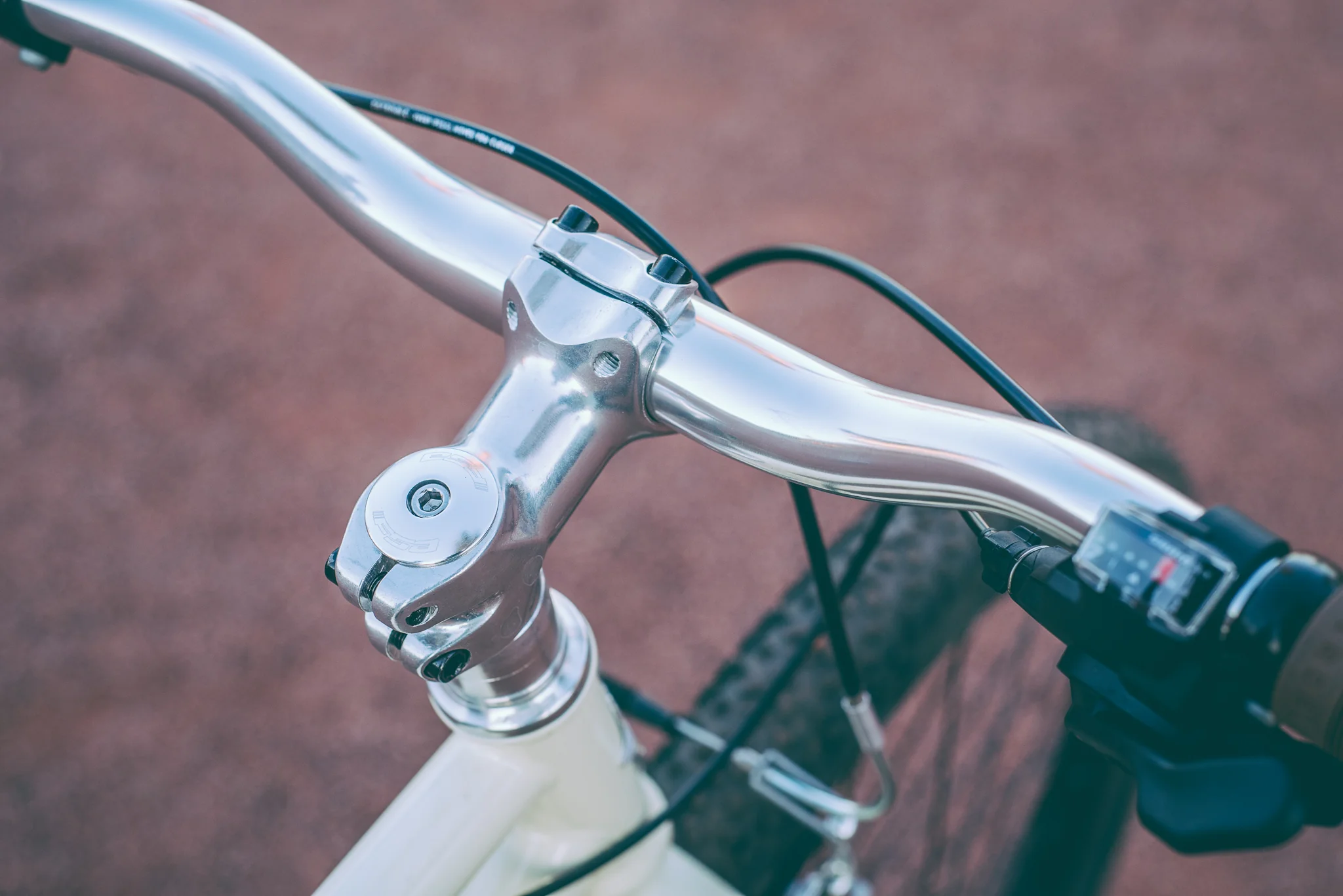 2018 Fairdale Flyer (Antique White - S/M) - Image 3