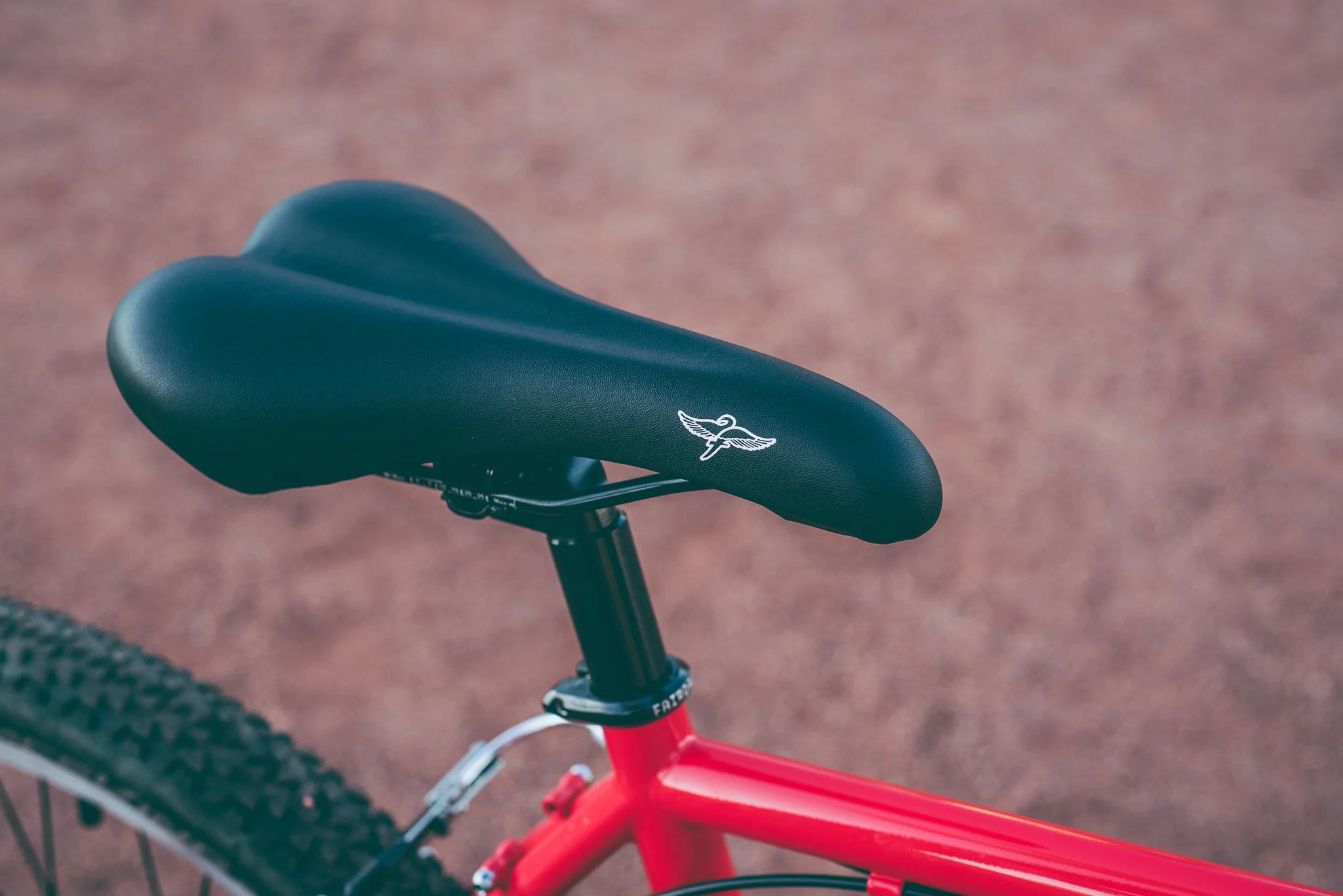 2018 Fairdale Flyer (Gloss Red - M/L) - Image 10
