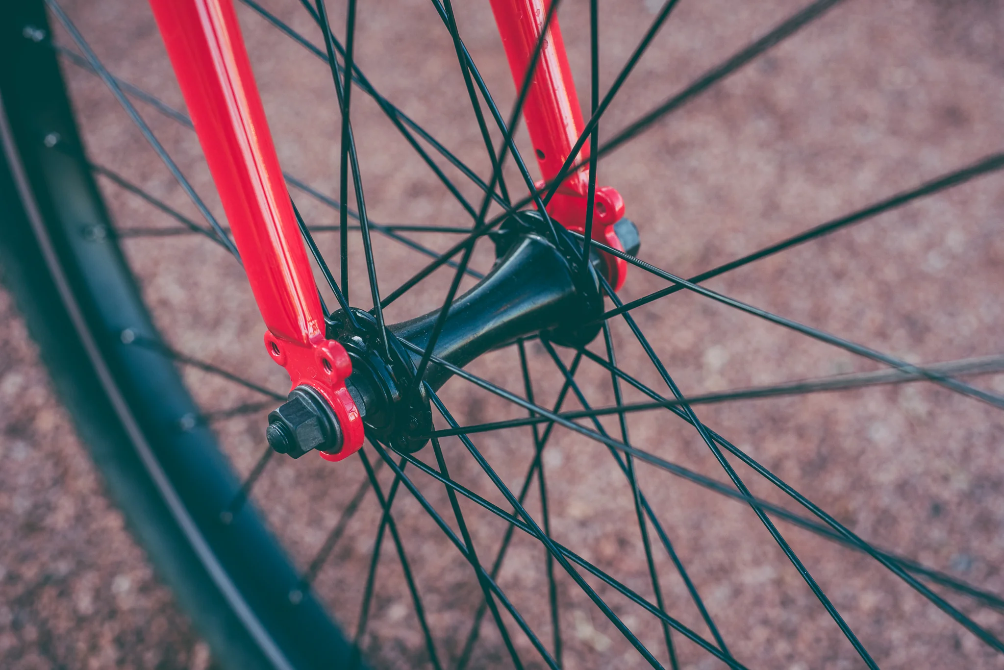 2018 Fairdale Flyer (Gloss Red - M/L) - Image 9