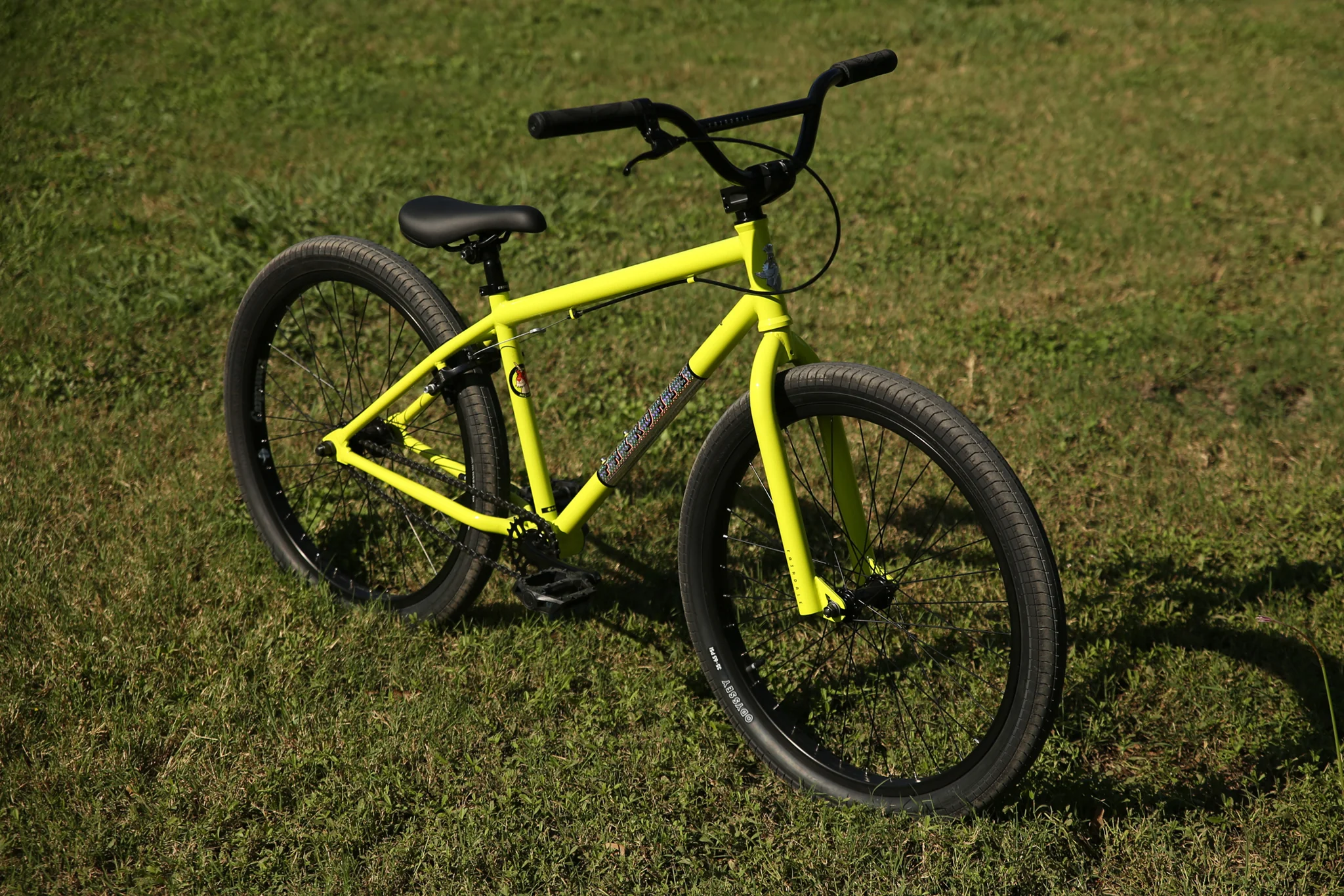 Fairdale Macaroni 24" (Gloss Bright Yellow) - Image 3