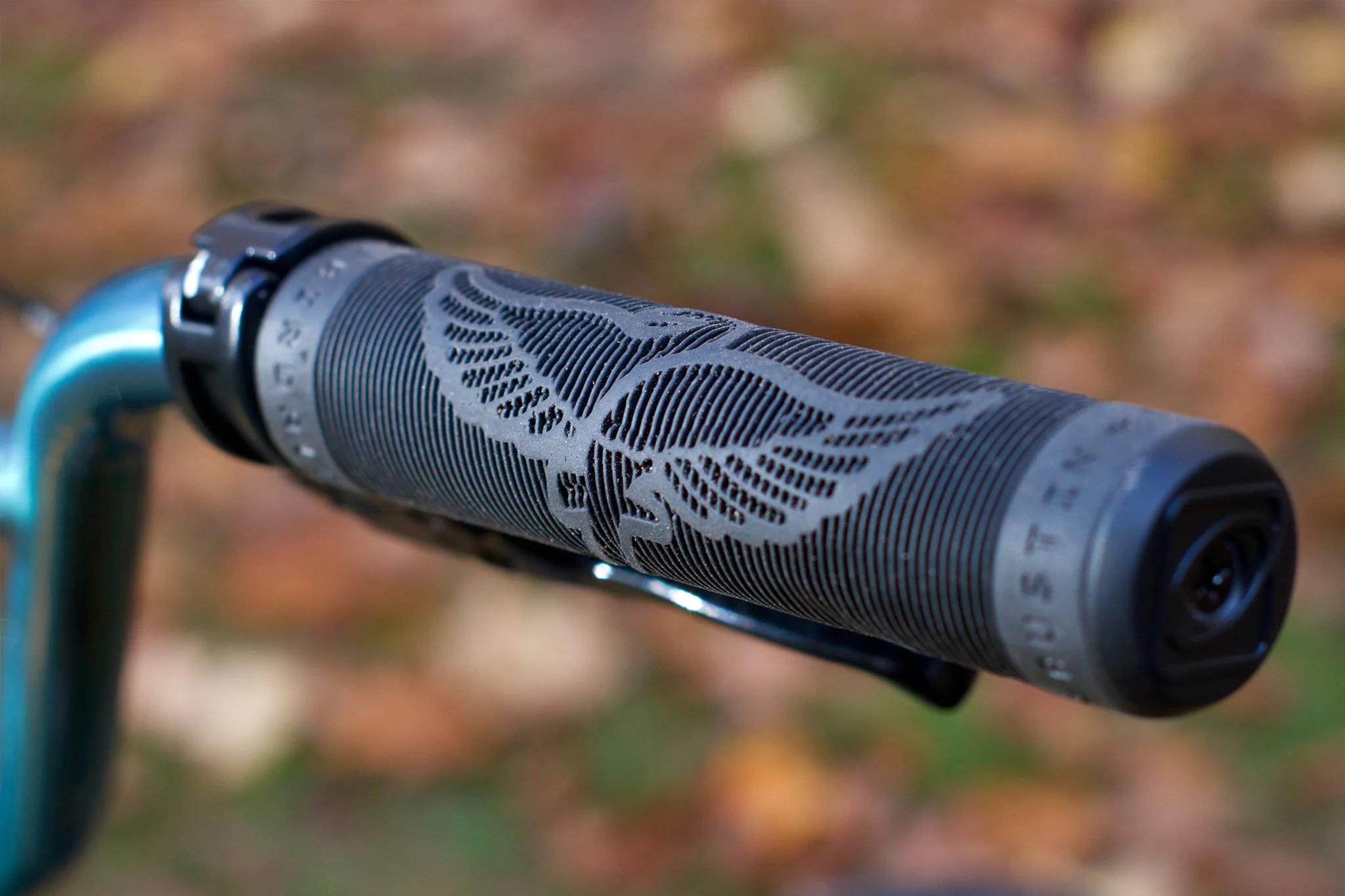 Fairdale Taj 27.5" (Translucent Winter Blue) - Image 4