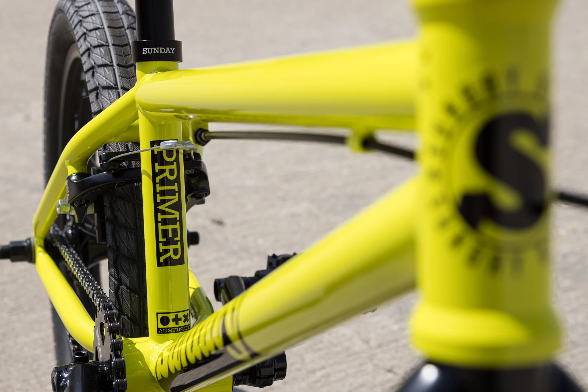Sunday Primer 18" (Gloss Bright Yellow with 18.5" tt) - Image 3